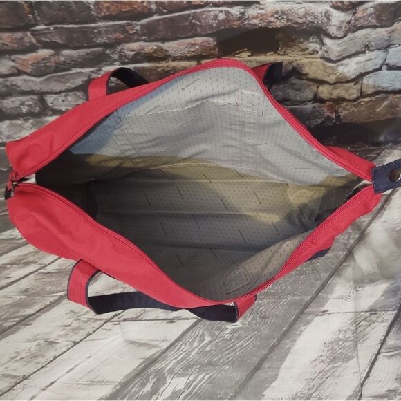 NWOT Samsonite Red Navy Blue Duffle Overnight Bag - Picture 5 of 8